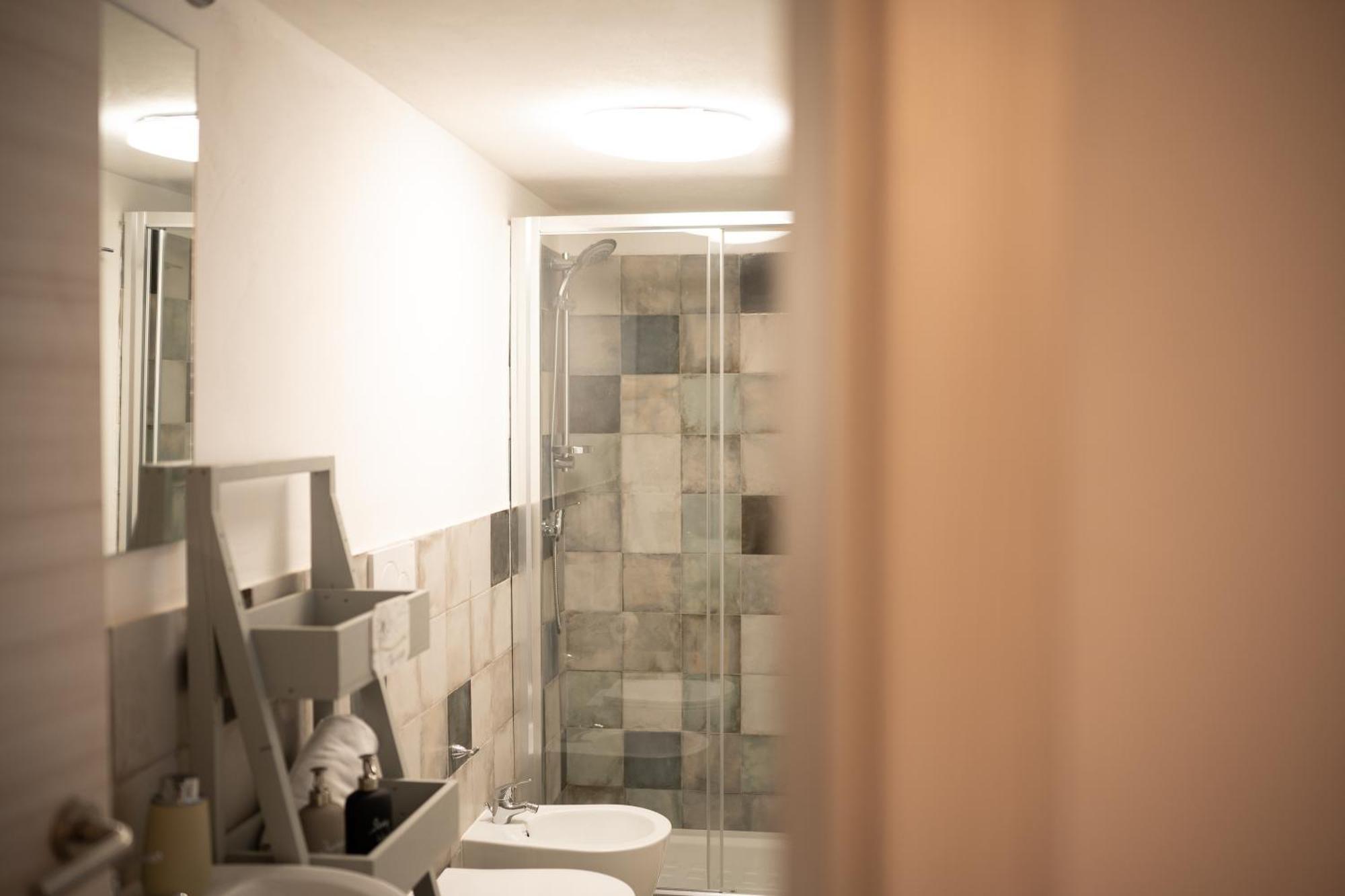 Apartment Borgonovo 33 *